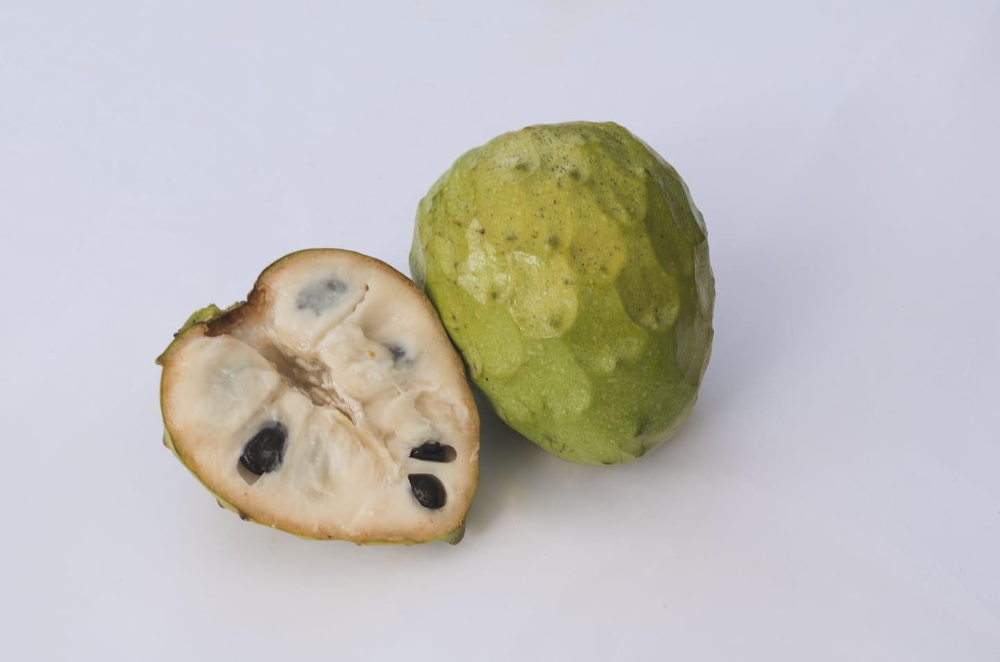 Frutti di annona dalla zona di Reggio Calabria.