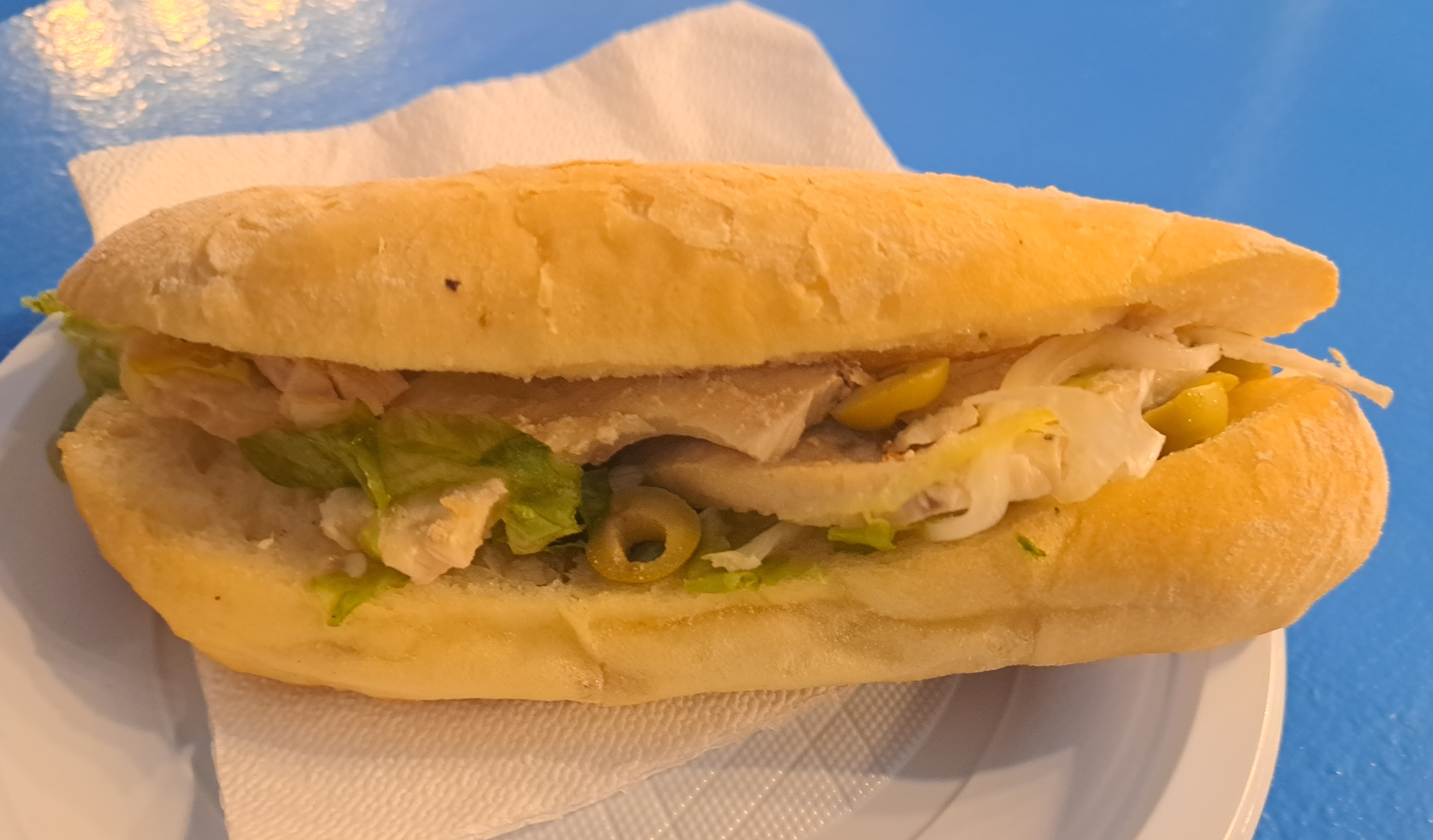 Panino con il pesce spada servito in Calabria.